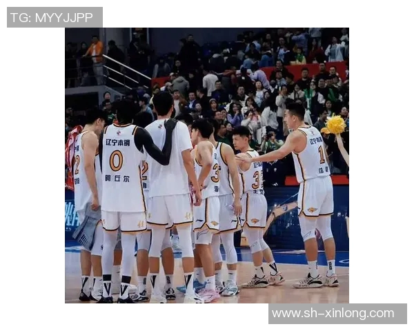 北京首钢男篮遭遇三连败，球队前景堪忧需要紧急调整阵容