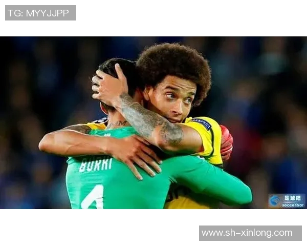 沙尔克04主场失利，主帅压力山大，面临重大考验